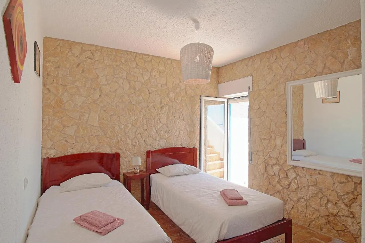 Guesthouse Peixinho Burgau